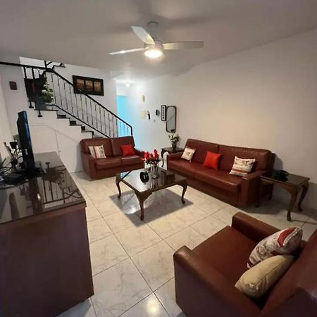 Marias Spacious Aparment Paphos Exterior foto