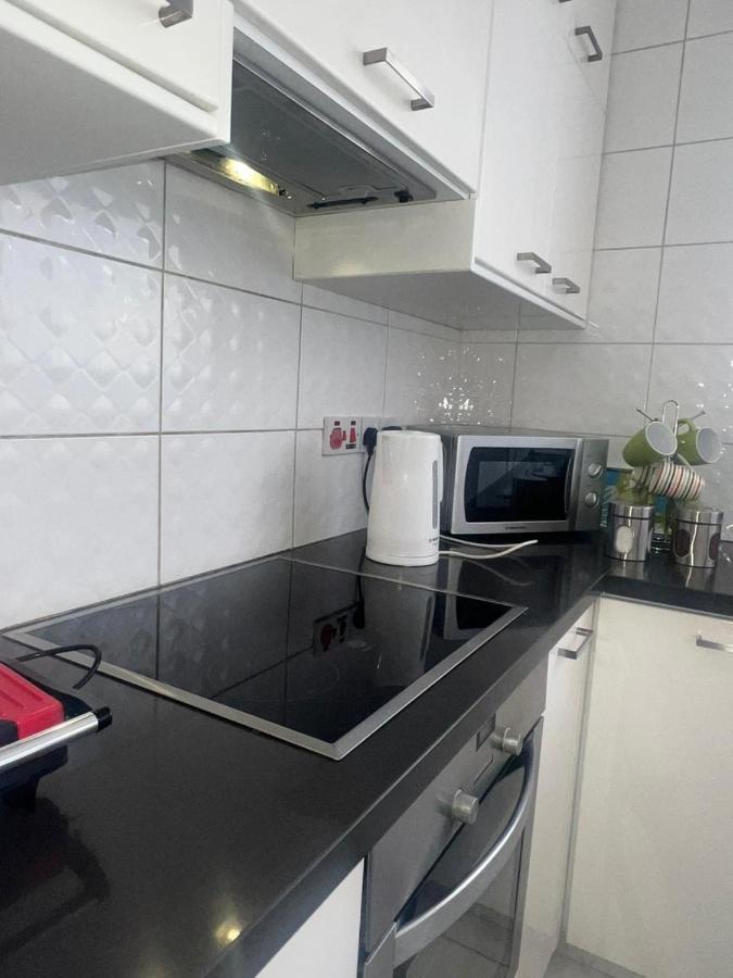 Marias Spacious Aparment Paphos Exterior foto
